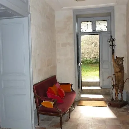 Chateau De Sers Bed & Breakfast *