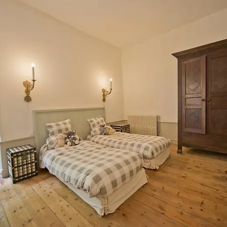 Couette-café Château De Sers *