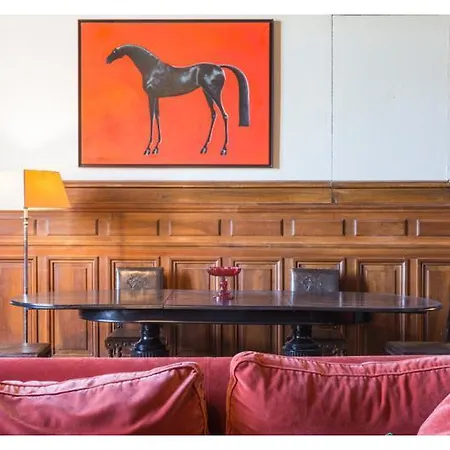 Couette-café Château De Sers *