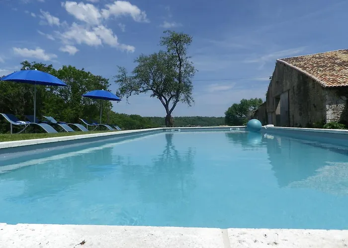 Chateau De Sers Sers (Charente)