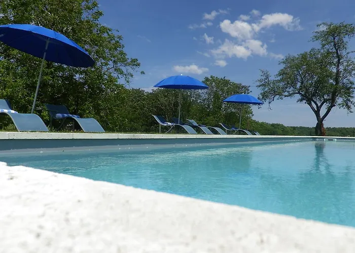 Chateau De Sers * Sers (Charente)