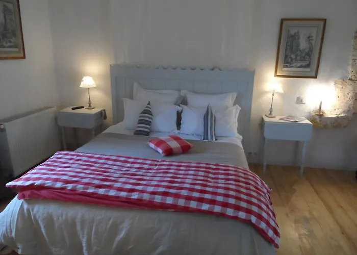 Chateau De Sers Bed and Breakfast Sers (Charente)